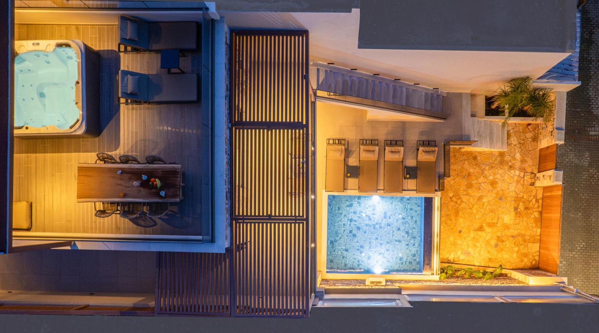 Villa Nicole - Private Pool & Rooftop Jacuzzi Chersonissos Buitenkant foto